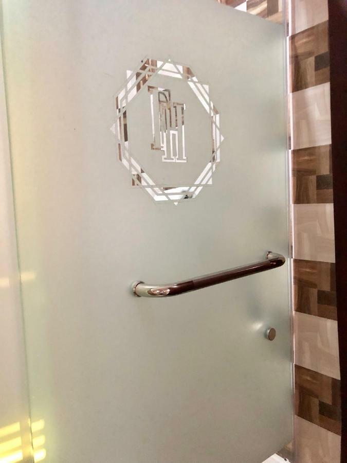 Fawzy Hotel 伊巴丹 外观 照片